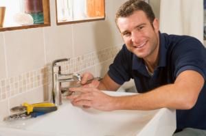 A La Mesa Plumbing Tech Handles Bathroom Fixture Installation